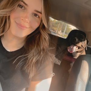 Meet your Posher, Lauren